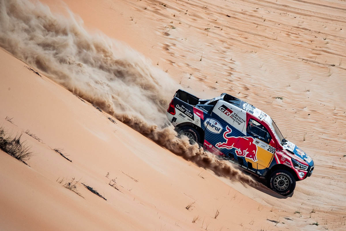 Favourites Lead After Classic Day In Abu Dhabi Desert Challenge